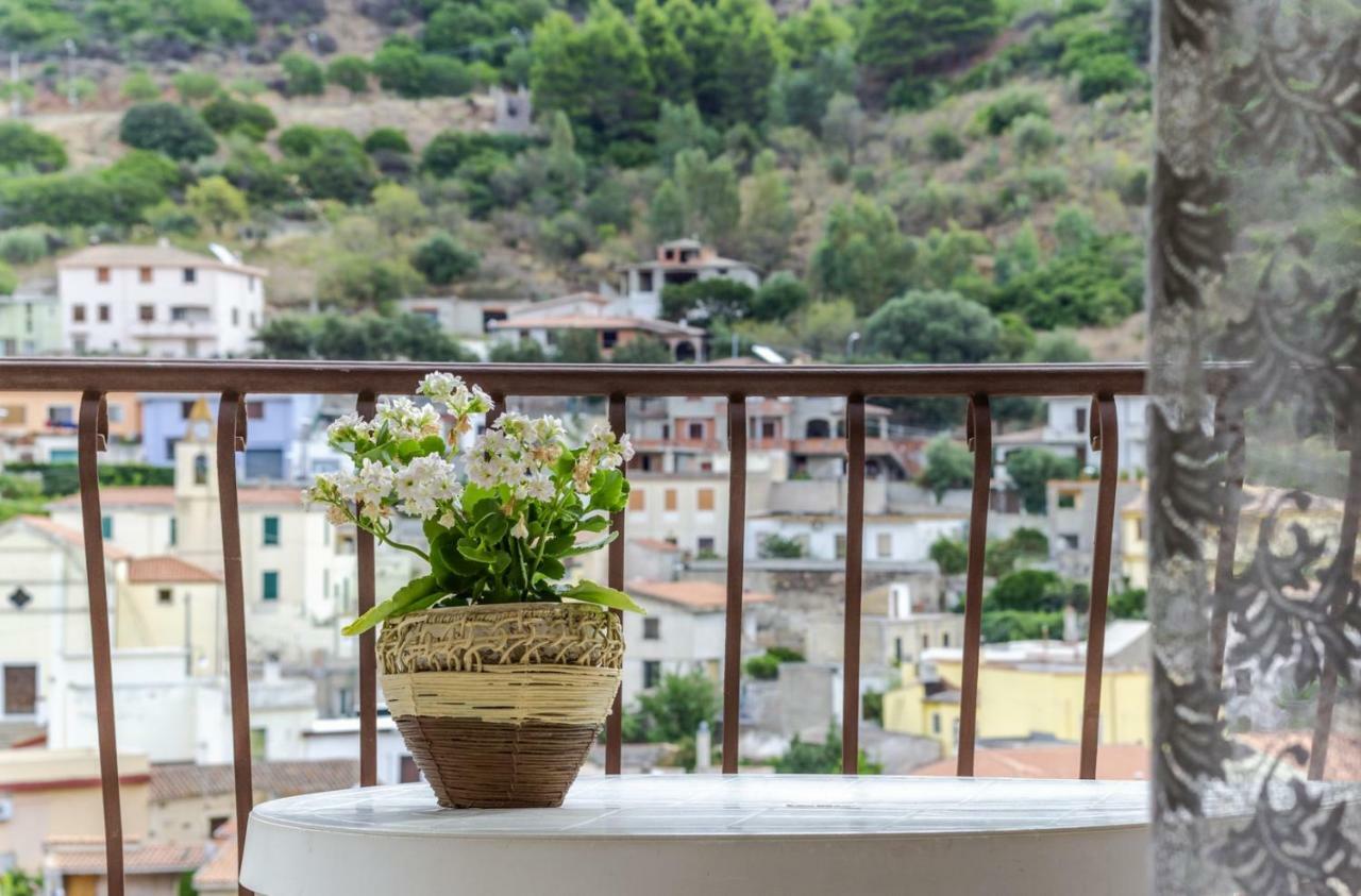 Hotel Su Pranu Onifai Exterior foto